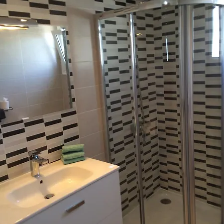 2 Bedroom On Popular Complex * Tias