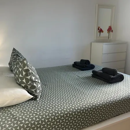 2 Bedroom On Popular Complex